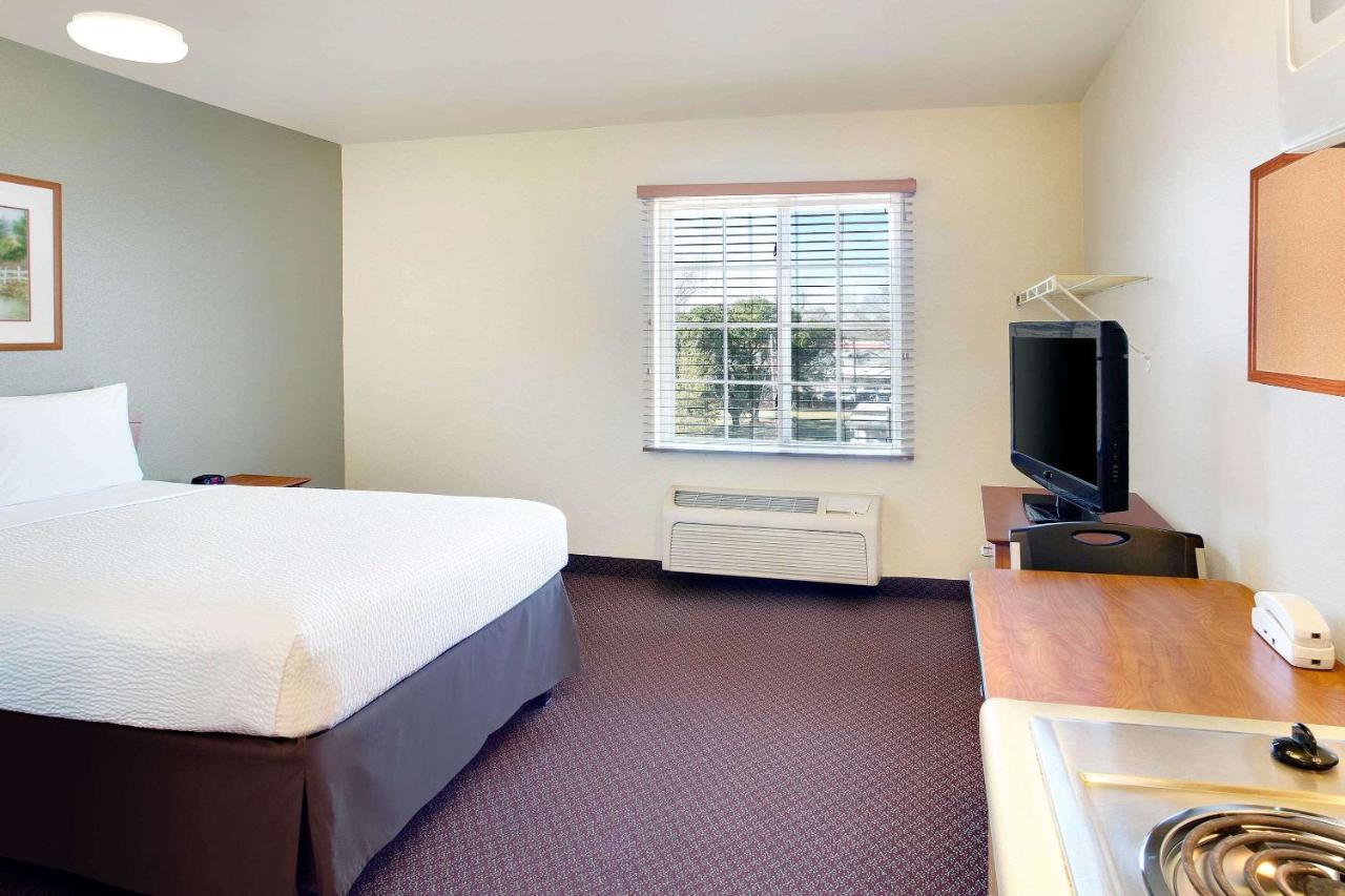 Woodspring Suites Baton Rouge East I-12 Exteriér fotografie